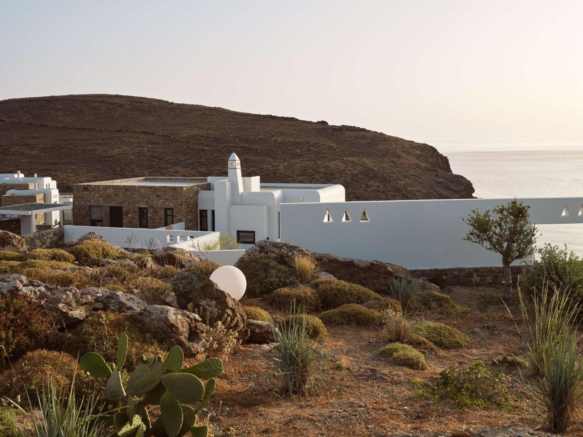 Hotel Semeli Coast Mykonos Curio Collection By Hilton à Merchia Beach Extérieur photo